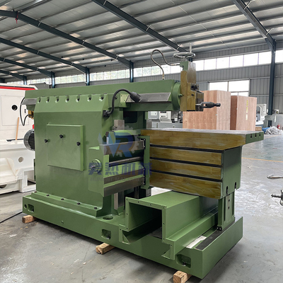 Máy định hình ngang kim loại Bullhead với bàn làm việc