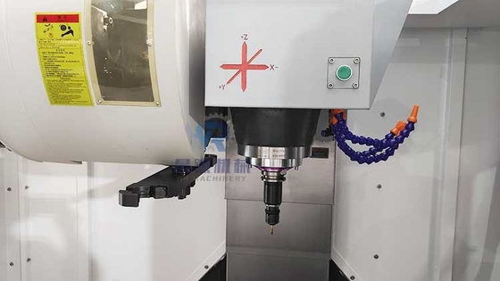 Trung tâm gia công thép đứng CNC Máy phay CNC kim loại VMC850