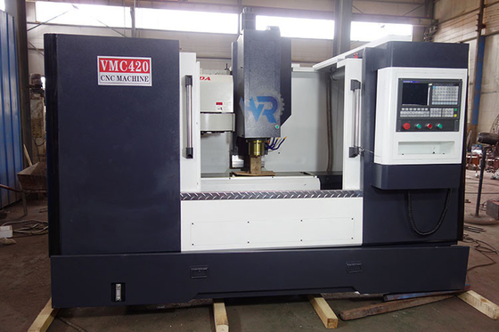 Máy xay trung tâm gia công dọc CNC tùy chỉnh VMC420 380V 50HZ